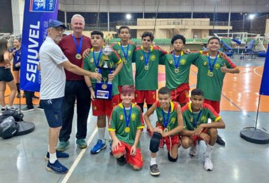 Fernando Corrêa é o grande campeões do vôlei do JETs Sub-14