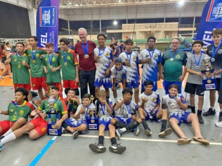 Fernando Corrêa é o grande campeões do vôlei do JETs Sub-14