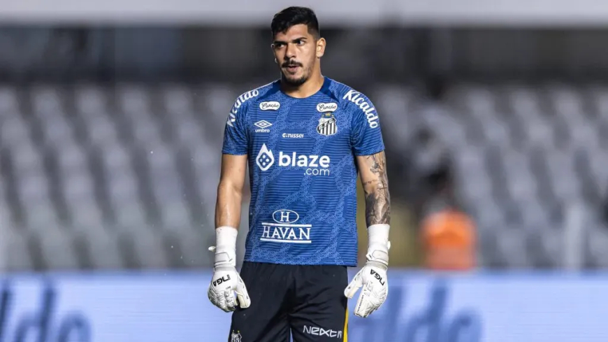Sormani crava saída de João Paulo e confirma que o goleiro irá permanecer no Brasileirão: “Ele não vai sair do Brasil”