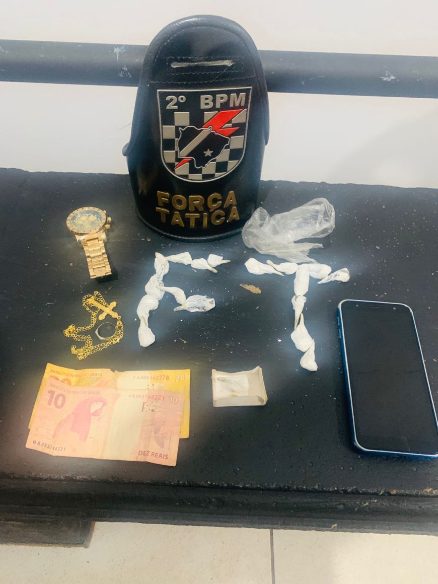 Batalhão de Polícia Militar realizaram a prisão de autores de tráfico de drogas.